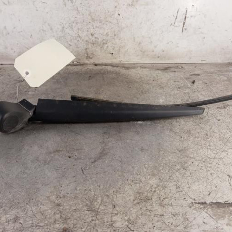 Bras essuie glace arriere VOLVO V 70 2 Bras essuie glace arriere VOLVO V 70 2