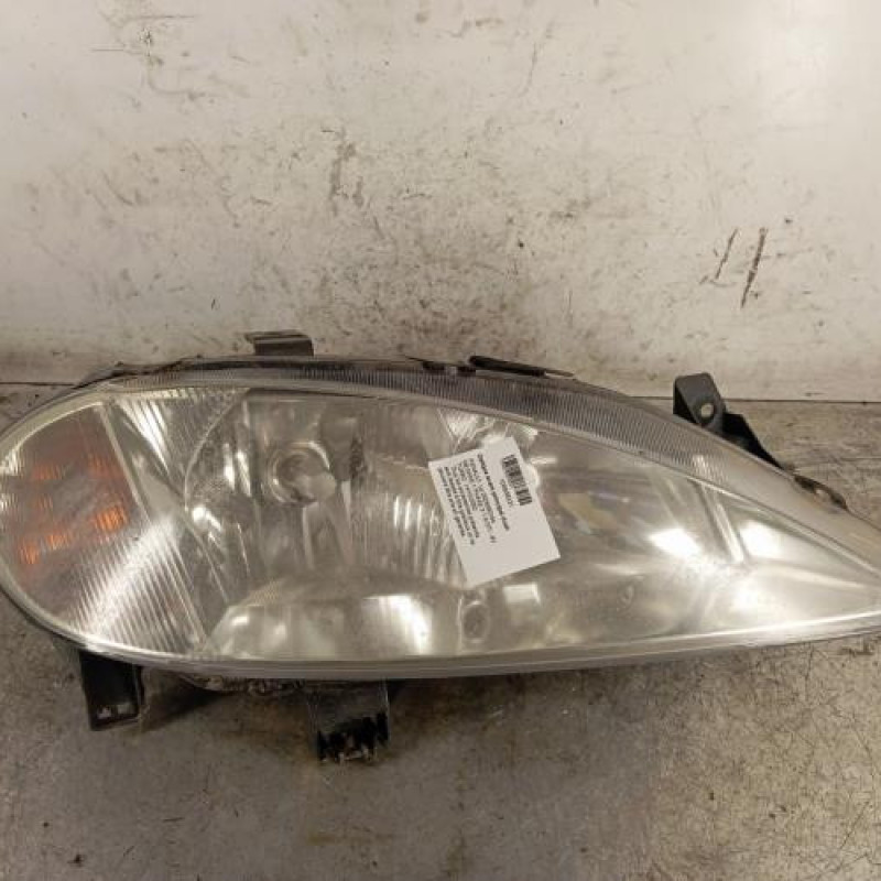Optique avant principal droit (feux)(phare) RENAULT MEGANE 1