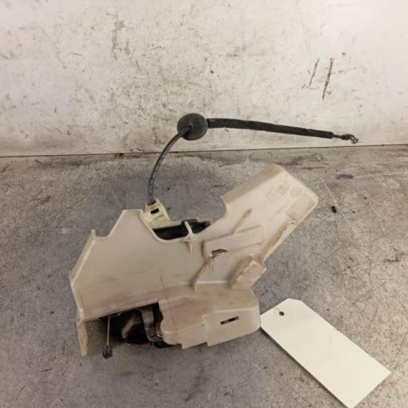 Serrure arriere droit VOLKSWAGEN POLO 4 Serrure arriere droit VOLKSWAGEN POLO 4