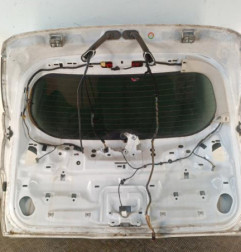 Malle/Hayon arriere FORD FOCUS 3 Photo n°6