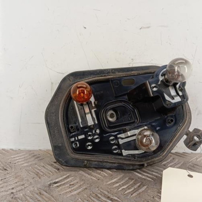 Platine feu arriere gauche PEUGEOT 206 Platine feu arriere gauche PEUGEOT 206