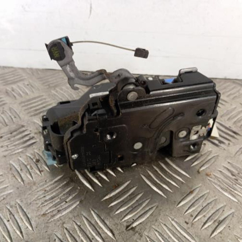 Serrure avant droit VOLKSWAGEN GOLF 5