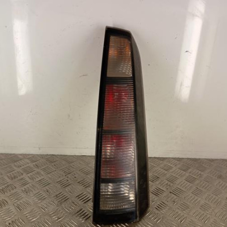 Feu arriere principal droit (feux) OPEL MERIVA A Photo n°1