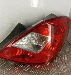 Feu arriere principal droit (feux) OPEL CORSA D Photo n°1