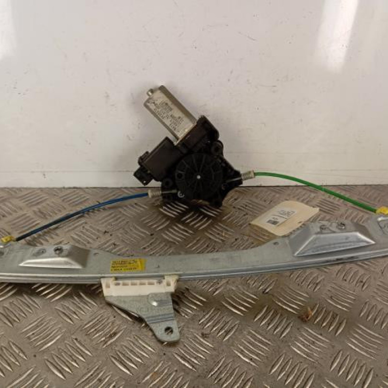 Leve vitre electrique avant droit OPEL CORSA D