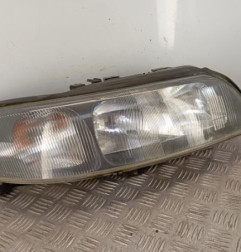 Optique avant principal droit (feux)(phare) VOLVO V 70 1