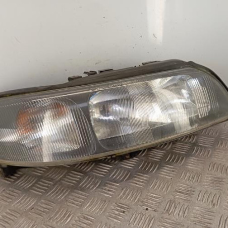 Optique avant principal droit (feux)(phare) VOLVO V 70 1