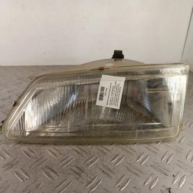 Optique avant principal gauche (feux)(phare) PEUGEOT 106