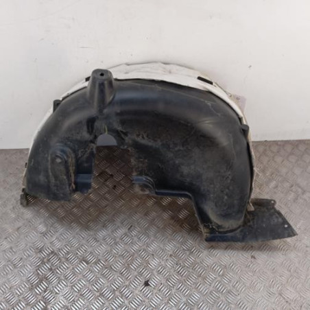Pare boue arriere droit PEUGEOT 2008 1