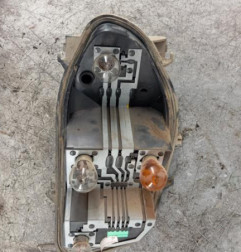 Platine feu arriere droit RENAULT CLIO 3 Photo n°1