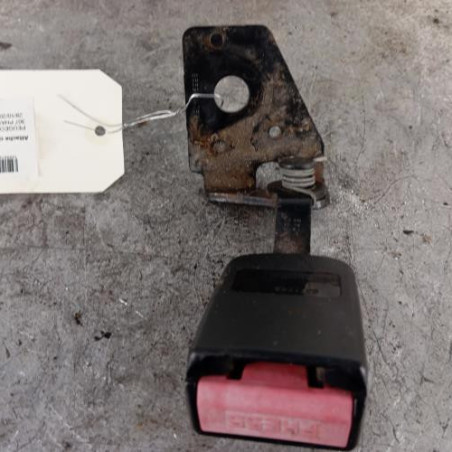 Attache ceinture arriere droit PEUGEOT 307 Photo n°1