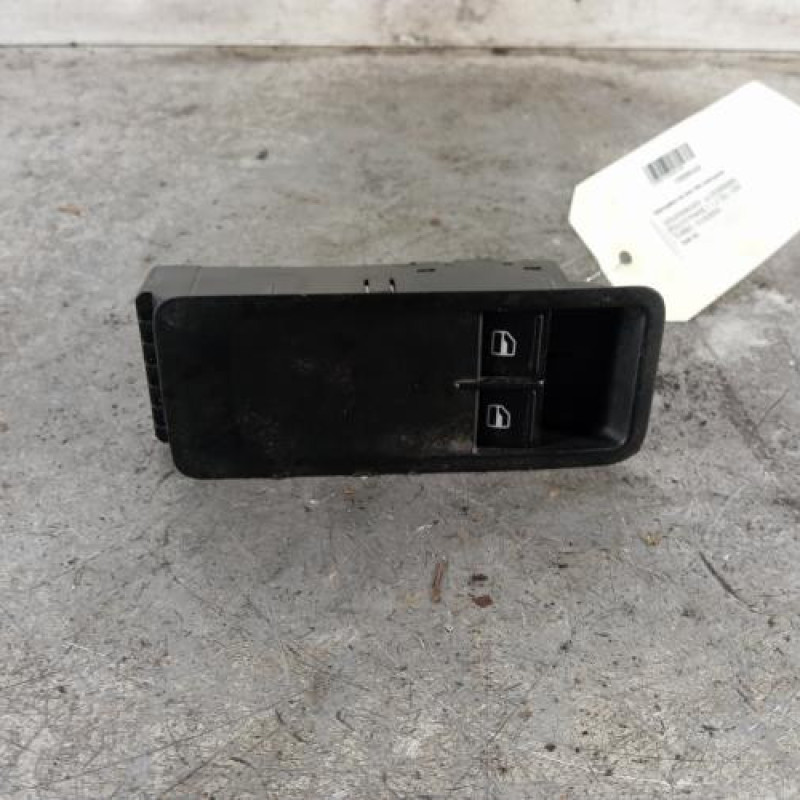 Interrupteur de leve vitre avant gauche VOLKSWAGEN POLO 5