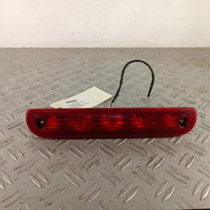 Feu arriere stop central FIAT DUCATO 3 Feu arriere stop central FIAT DUCATO 3