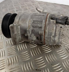 Compresseur clim AUDI A4 3 Photo n°3