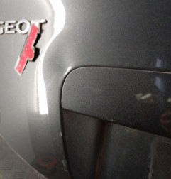 Malle/Hayon arriere PEUGEOT 5008 1 Photo n°4