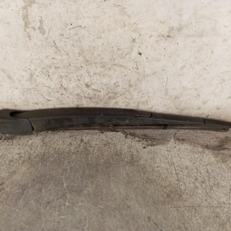 Bras essuie glace arriere FORD FOCUS 3 Bras essuie glace arriere FORD FOCUS 3