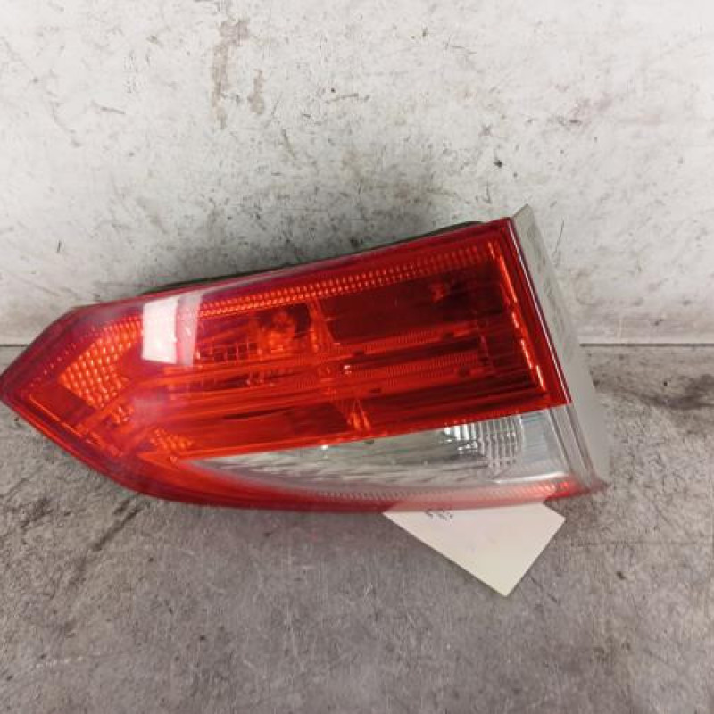 Feu arriere secondaire gauche (feux) FORD FOCUS 3