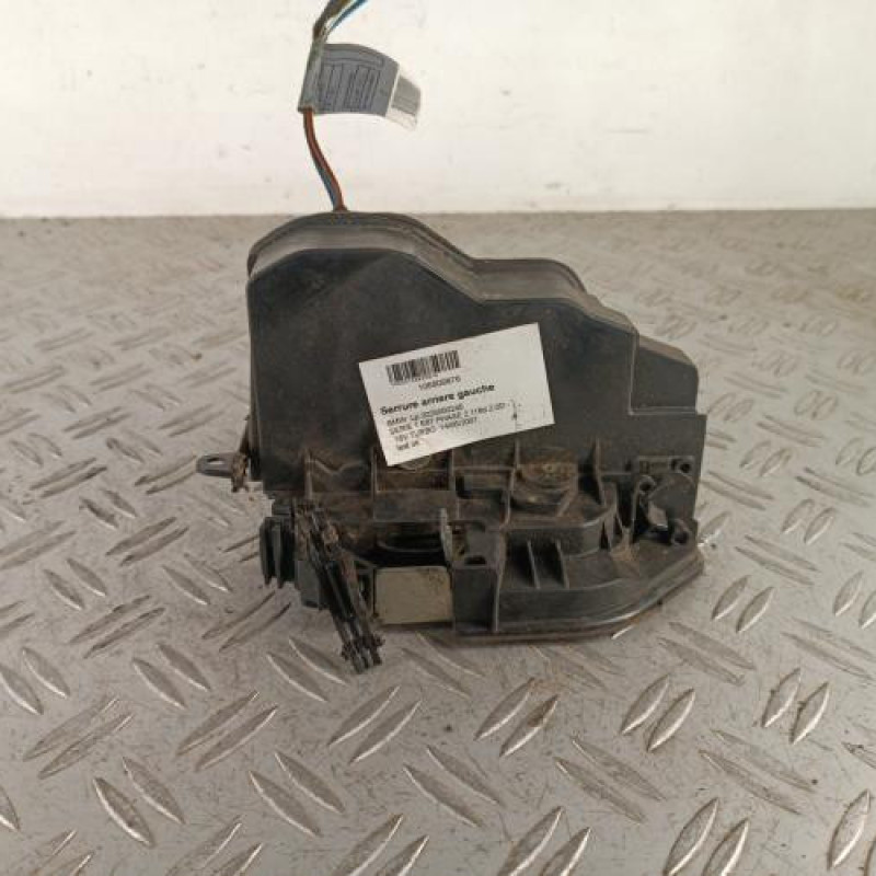 Serrure arriere gauche BMW SERIE 1 E87 Serrure arriere gauche BMW SERIE 1 E87