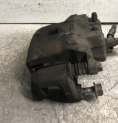 Etrier avant droit (freinage) NISSAN PULSAR