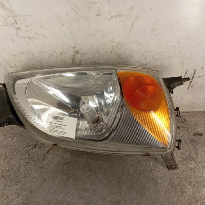 Optique avant principal droit (feux)(phare) FORD FIESTA 4