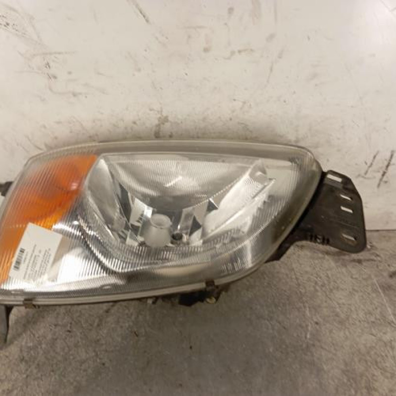 Optique avant principal gauche (feux)(phare) FORD FIESTA 4