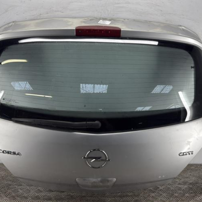 Malle/Hayon arriere OPEL CORSA D