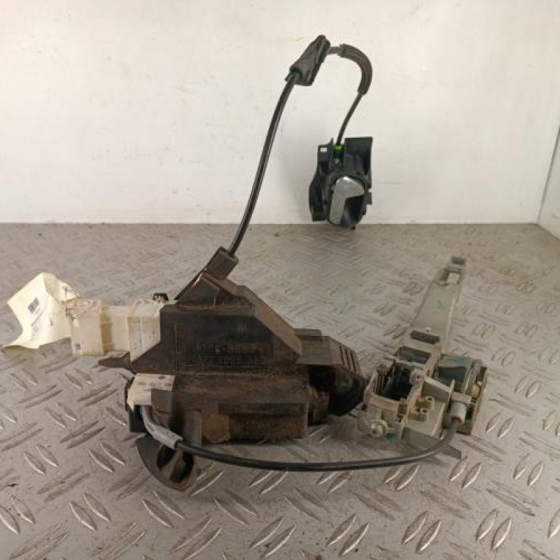 Serrure avant gauche CITROEN C4 1
