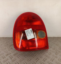 Feu arriere principal gauche (feux) OPEL CORSA B Photo n°1