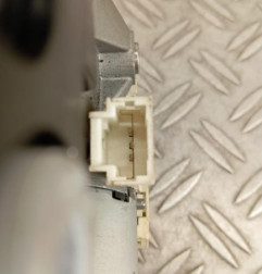 Moteur essuie glace arriere PEUGEOT 206+ Photo n°3