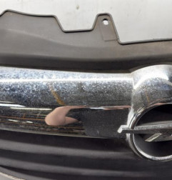 Pare choc avant OPEL CORSA D Photo n°4