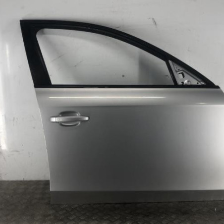Porte avant droit AUDI A4 3 Photo n°1