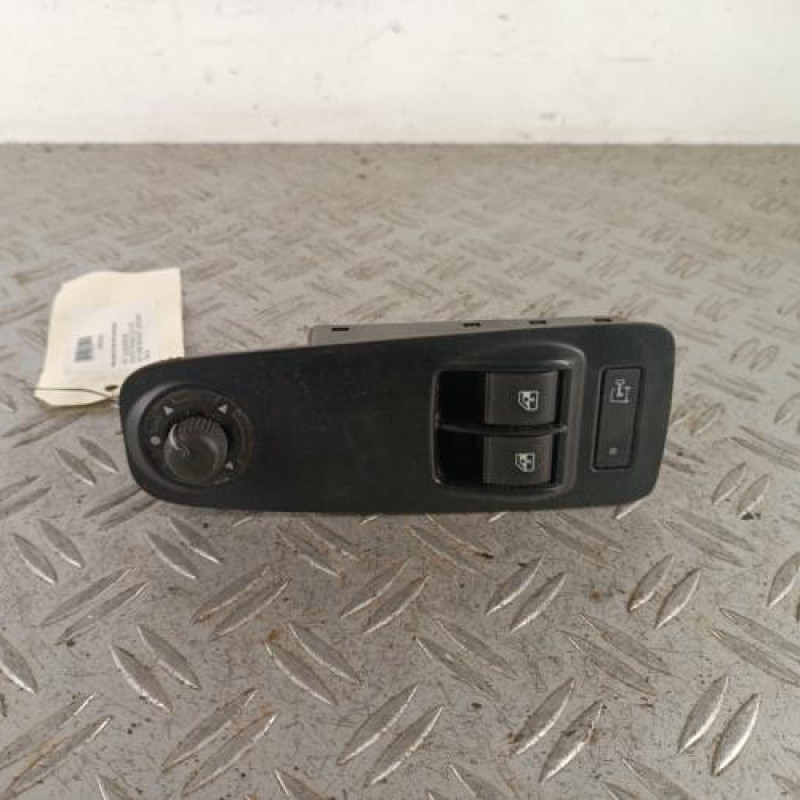 Interrupteur de leve vitre avant gauche FIAT DUCATO 3