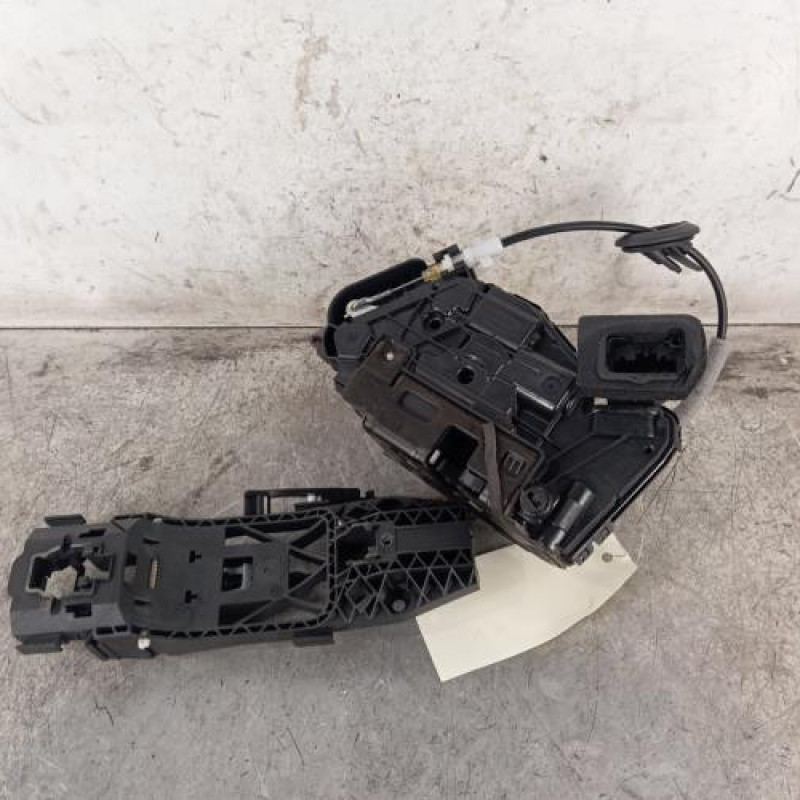 Serrure arriere droit VOLKSWAGEN POLO 6 Serrure arriere droit VOLKSWAGEN POLO 6
