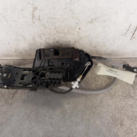 Serrure avant droit VOLKSWAGEN POLO 6