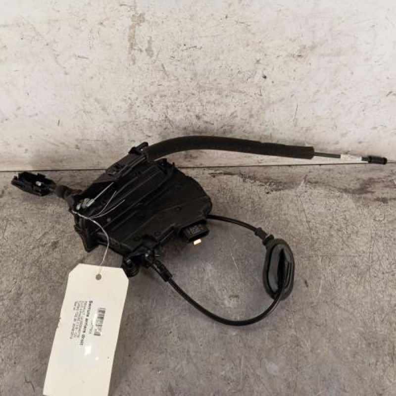 Serrure arriere droit RENAULT CLIO 4 Serrure arriere droit RENAULT CLIO 4
