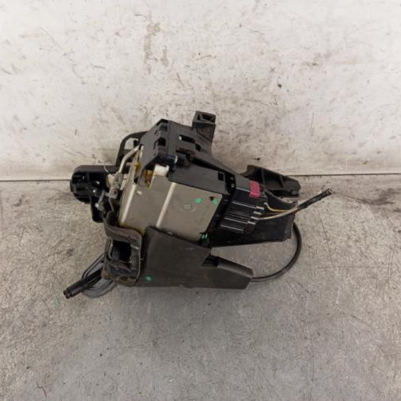 Serrure arriere droit FORD FIESTA 5 Serrure arriere droit FORD FIESTA 5