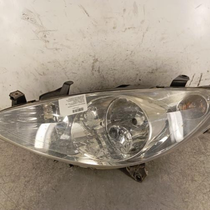 Optique avant principal gauche (feux)(phare) PEUGEOT 307