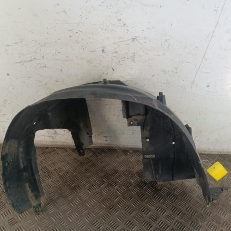 Pare boue avant droit DACIA SPRING