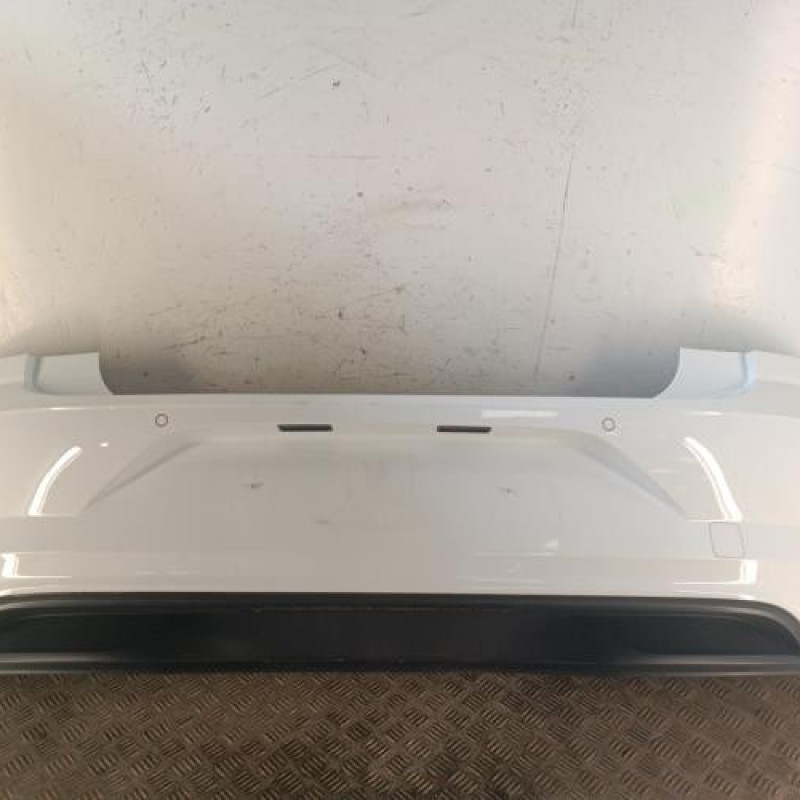 Pare choc arriere VOLKSWAGEN POLO 6