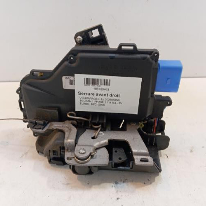 Serrure avant droit VOLKSWAGEN TOURAN 1 Serrure avant droit VOLKSWAGEN TOURAN 1