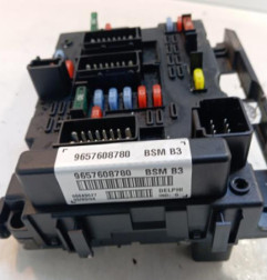 Boitier servitude moteur (BSM) PEUGEOT 206
