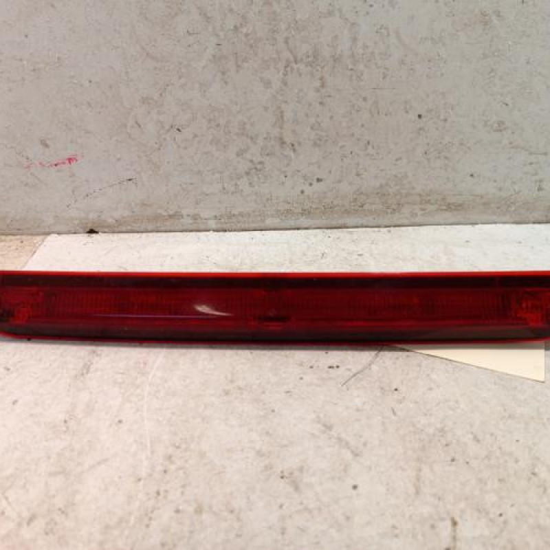 Feu arriere stop central FORD KUGA 2 Feu arriere stop central FORD KUGA 2