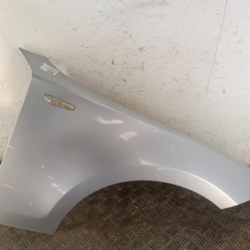 Aile avant droit BMW SERIE 1 E81