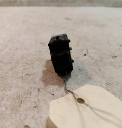 Interrupteur de leve vitre arriere droit FORD KUGA 2