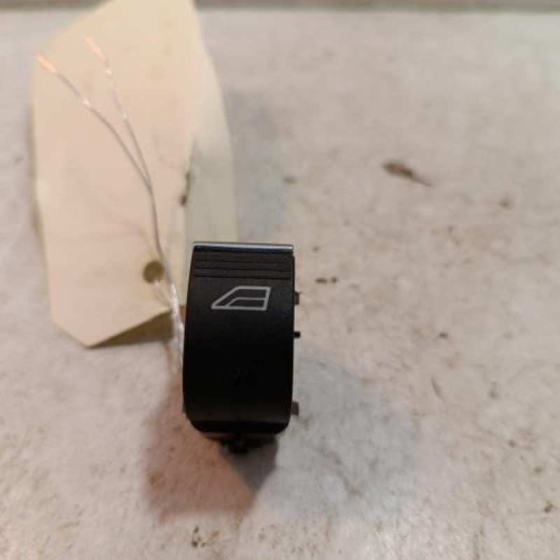 Interrupteur de leve vitre arriere gauche FORD KUGA 2