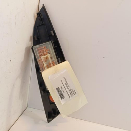 Interrupteur de leve vitre avant droit NISSAN PULSAR
