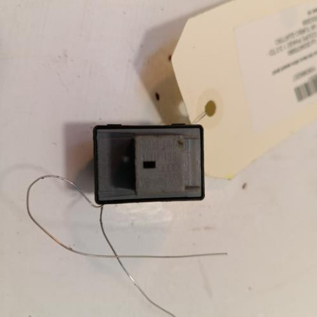 Interrupteur de leve vitre avant droit AUDI A5 1