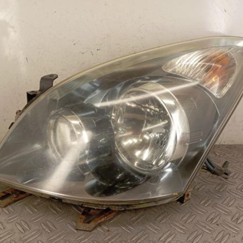 Optique avant principal gauche (feux)(phare) TOYOTA COROLLA VERSO 2