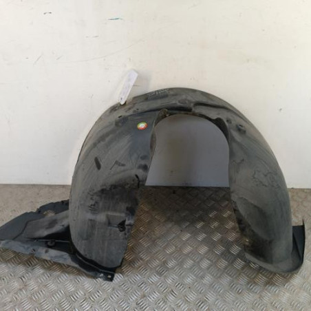 Pare boue avant droit CITROEN C4 CACTUS Photo n°1