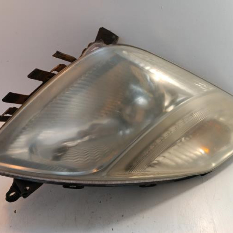 Optique avant principal droit (feux)(phare) TOYOTA PRIUS 2